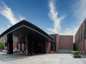 Tangshan Hotel