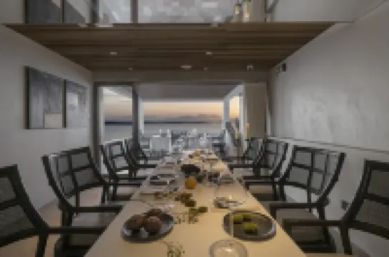 Miyue ·Shenzhen Positano Cliff Seaview Beauty Hotel