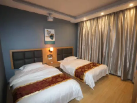 Queshan Golden Land Hot Spring Holiday Hotel Hotels in Queshan