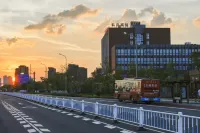 츠시 커위안 호텔 닝보대학교 과학기술학원 주변 호텔