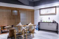 Wuxiang Hotel (Tongren High-speed Railway Station)
