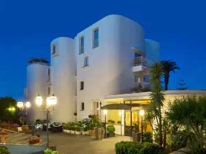 Punta Molino Beach Resort & Thermal Spa