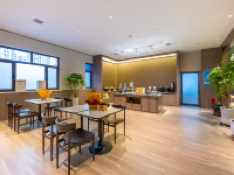 HanTing Hotel (Longxi People's Square) فنادق في لونغ شي