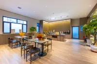 HanTing Hotel (Longxi People's Square) Hotels in Longxi