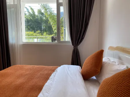 Daxiaojing Yuelai Yuexiang Homestay Отели в г. Лодян