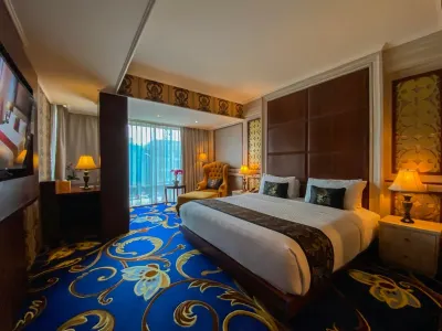 Sapphire Sky Hotel & Conference Hôtels à : 