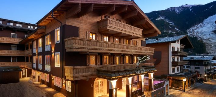 Hotel Panther'a Hotels in Saalbach