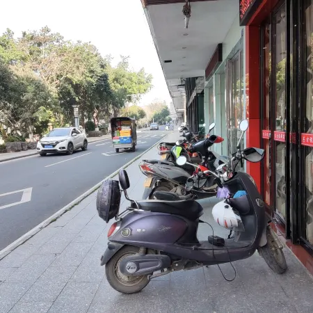 Mengshan Oriental Silver City Business Hotel