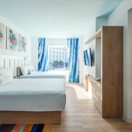 Universal's Endless Summer Resort – Dockside Inn and Suites