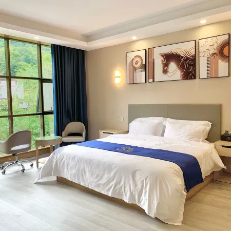 Yunhui Hotel