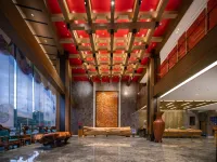 Dongbao Hotel - parking