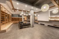 Avatar Mountain Resort—5mins to park gate | Swimming Pool | Free Station Pick-up | Western Cuisine - С баром