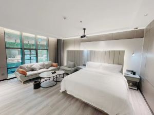 Jieyang Victoria Holiday Business Hotel