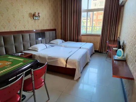 Guangshan Wanjia Business Hotel Отели рядом с достопримечательностью «Guandu River Scenic Area»