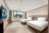 HanTing Hotel (Heyuan Dadao Asia's Tallest Fountain)