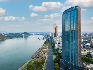 Enjoying Hotel (Yichang Wanda Sanxia Tourist Center Hotel)