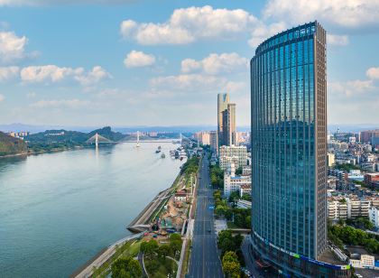 怡景美季高空江景飯店（宜昌萬達廣場三峽遊客中心店）