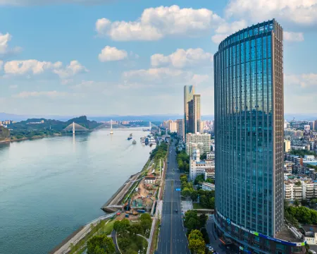 Enjoying Hotel (Yichang Wanda Sanxia Tourist Center Hotel) Hotels in Yichang