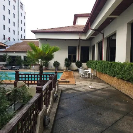 Songphanburi Hotel