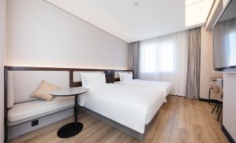 HanTing Hotel (Beijing Wukesong Wanshou Road Subway Station)