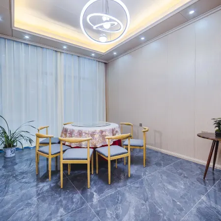 Qingquan Elegant Restaurant (Wawu Mountain Scenic Area)