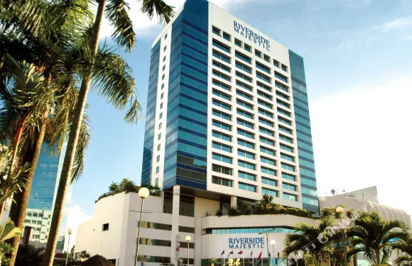 布蒂永濱江大酒店