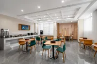 Climber Hotel (Nanping Pedestrian Street)