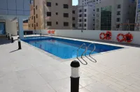 The Lodge Suites - Pools