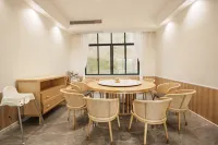 Wannan Sichuan Tibetan Line · Xiaoyue Shanfang light luxury resort villa Hotels in Ningguo