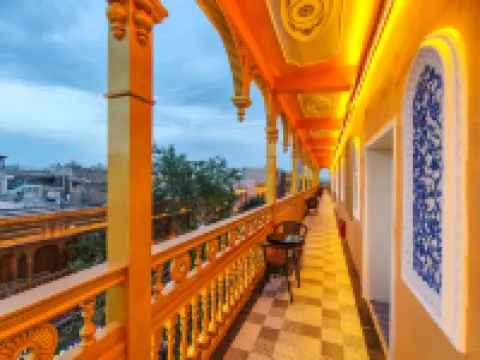 Xinjiang Come Meet You B&B (Kashgar Ancient City Scenic Area)