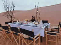 xingyaodadishamoguanxingjiudian