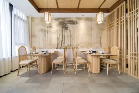 Jiuhuashan Manxin  (Jiuhuashan Scenic Area Kecun Transfer Center Branch) Отели рядом с достопримечательностью «Jiu Hua Shan Dayuan Buddhist Culture Park»