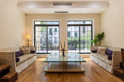 Little Manhattan Lodge Hotel di 