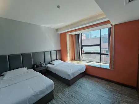 Fuyang Youyou Express Hotel (High-speed Railway Station) Отели рядом с достопримечательностью «Shaoyang University (Southeast to Shaoyang Bureau of Commerce)»