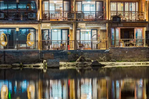 Qingshanjian Riverside Stilt House Inn (Phoenix Ancient Town - Hongqiao North Gate Pier Branch Featured Photos