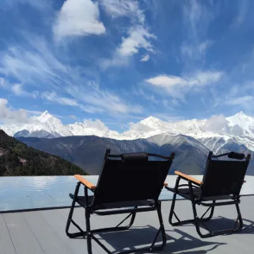 德欽飛來寺梅里往事飯店 飛來寺附近的飯店