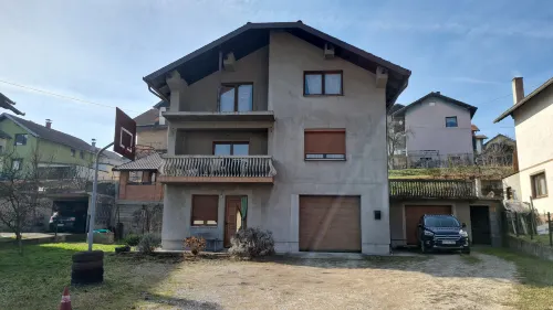 Cozy 1 bedroom apartment, AC, private parking, kitchenette, bathroom, etc - 3-نجوم