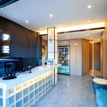 Luoman Business Hotel