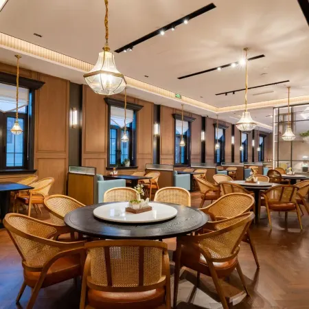 Lushan Hotel