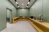 rui ju character hotel