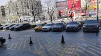 Homeinn Selected Hotel (Dezhou Xinhu Central Plaza Finance Building) - parking