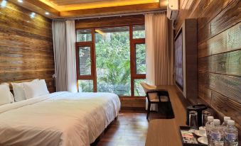 Terraces&Forest Wooden Hotel