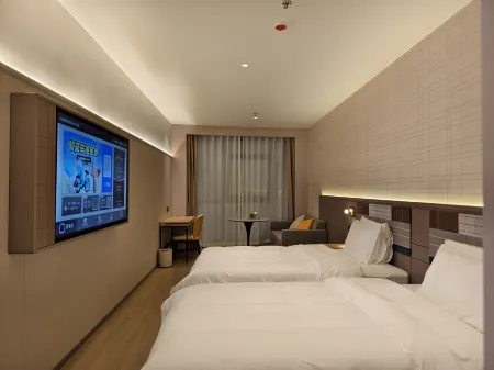Homeinn Plus Hotel (Huainan Fengtai Binhewan)