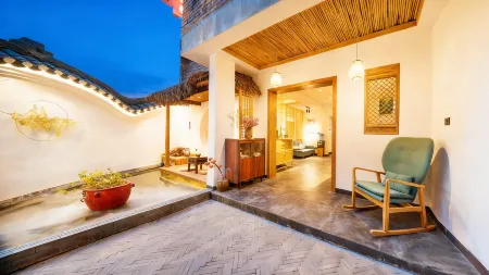 Yifangyan · Zen Luxury Homestay (Fenghuang Ancient Town Hongqiao) Отели рядом с достопримечательностью «Xiong Xiling Former Residence»
