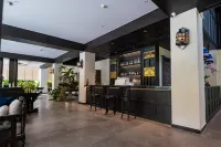 SANTI-PURNA Resort Hotel - bar