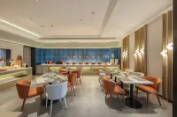 Jinjiang Hotel (Mohe Arctic Village China's Northernmost Post Office) - マウンテンビュー