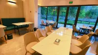 四季楓華酒店(鄭州東站東廣場店) - 3 星級