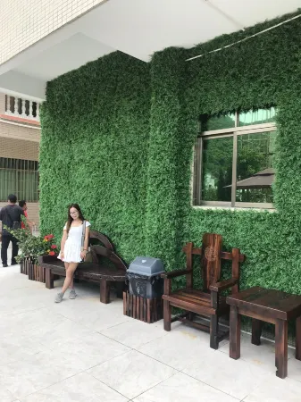 Dolphin Boutique Inn Отели рядом с достопримечательностью «Wang Fu Zhou»