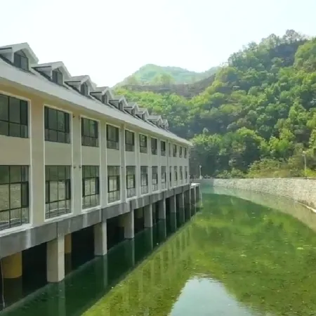 Xinglong Chenyun Xiyin Hotel