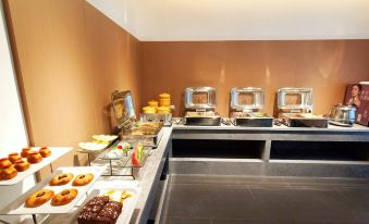 Chaya Hotel (Taiyuan South Station Xuefu Street Subway Station)